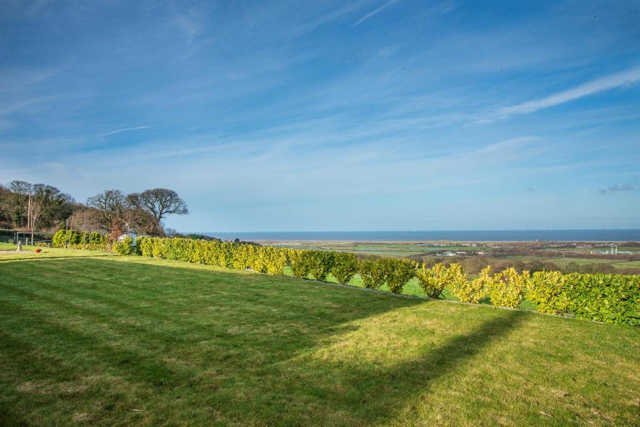 Finest Retreats - Sea Views Cottage Prestatyn Luaran gambar