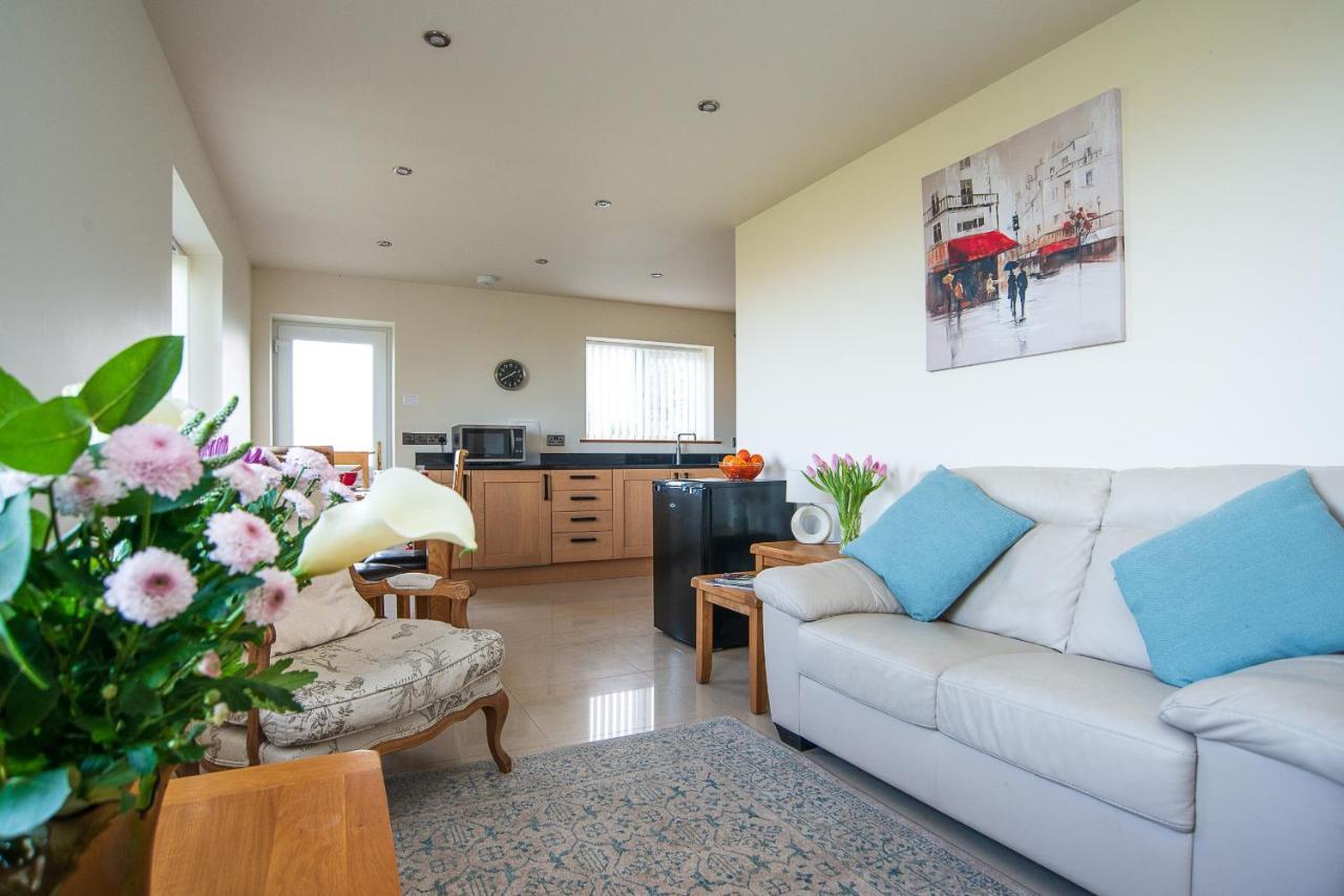 Finest Retreats - Sea Views Cottage Prestatyn Luaran gambar